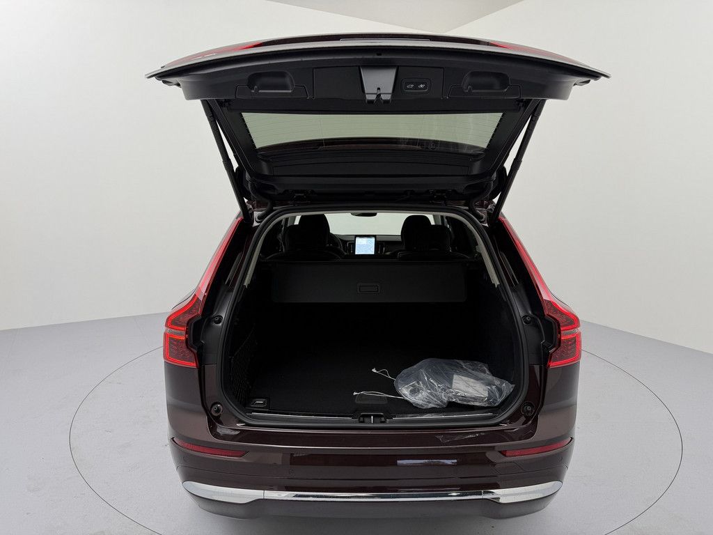 Volvo XC60 2025