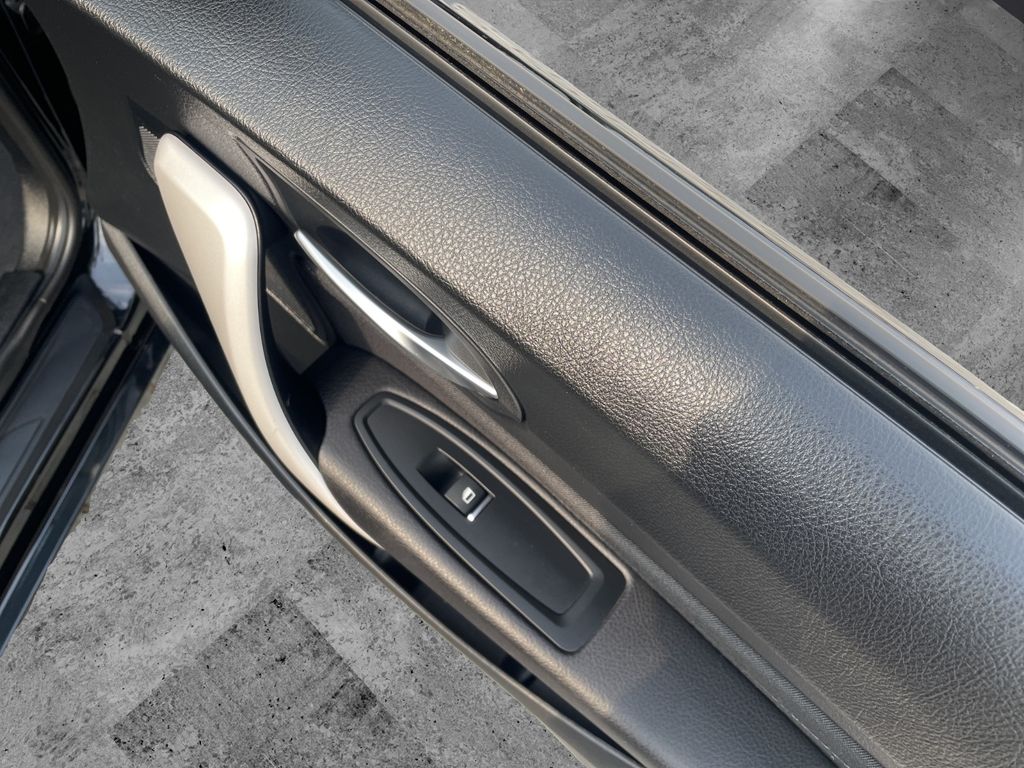 BMW 220 2021