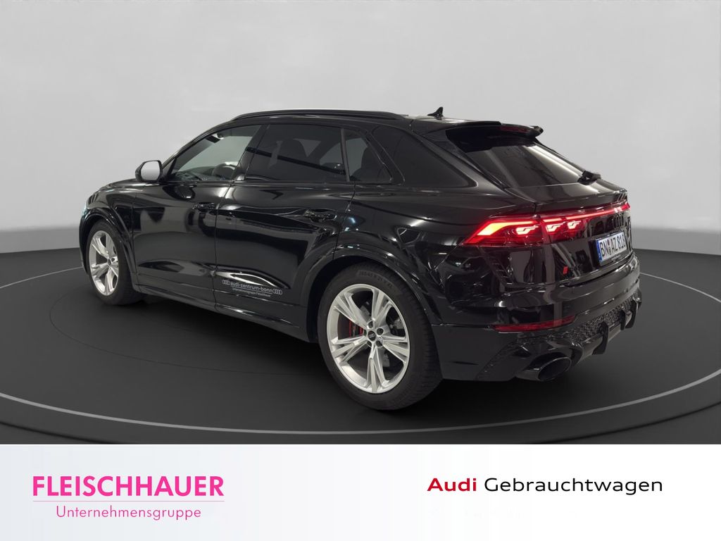 Audi RSQ8 2025