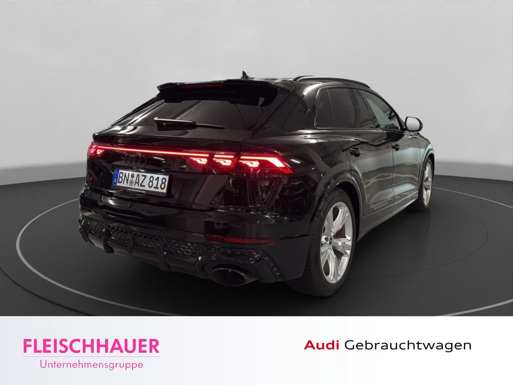 Audi RSQ8 2025