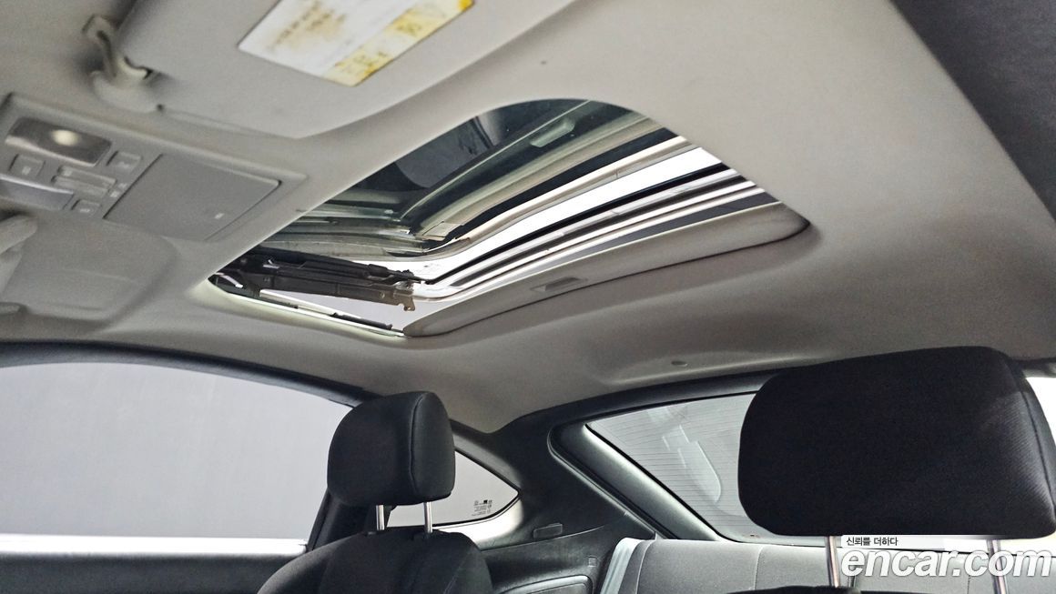 Hyundai Tuscani 2008