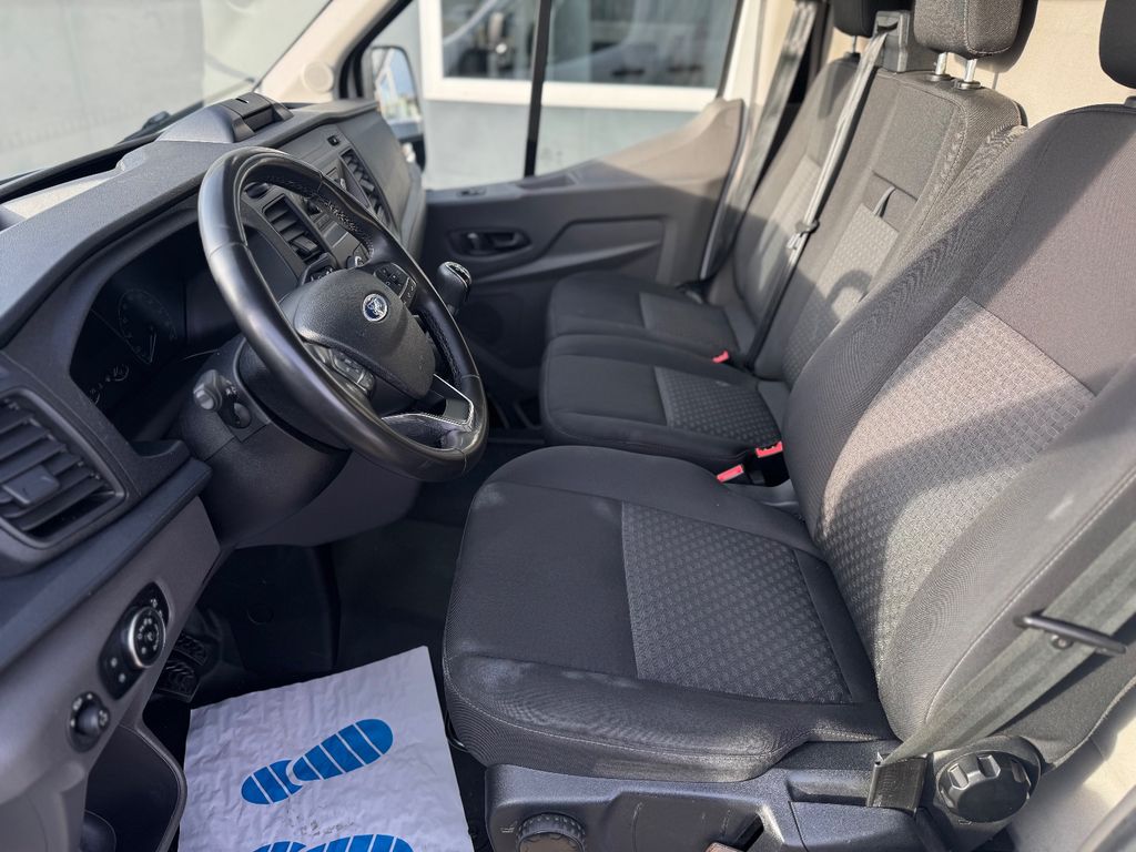 Ford Transit 2023