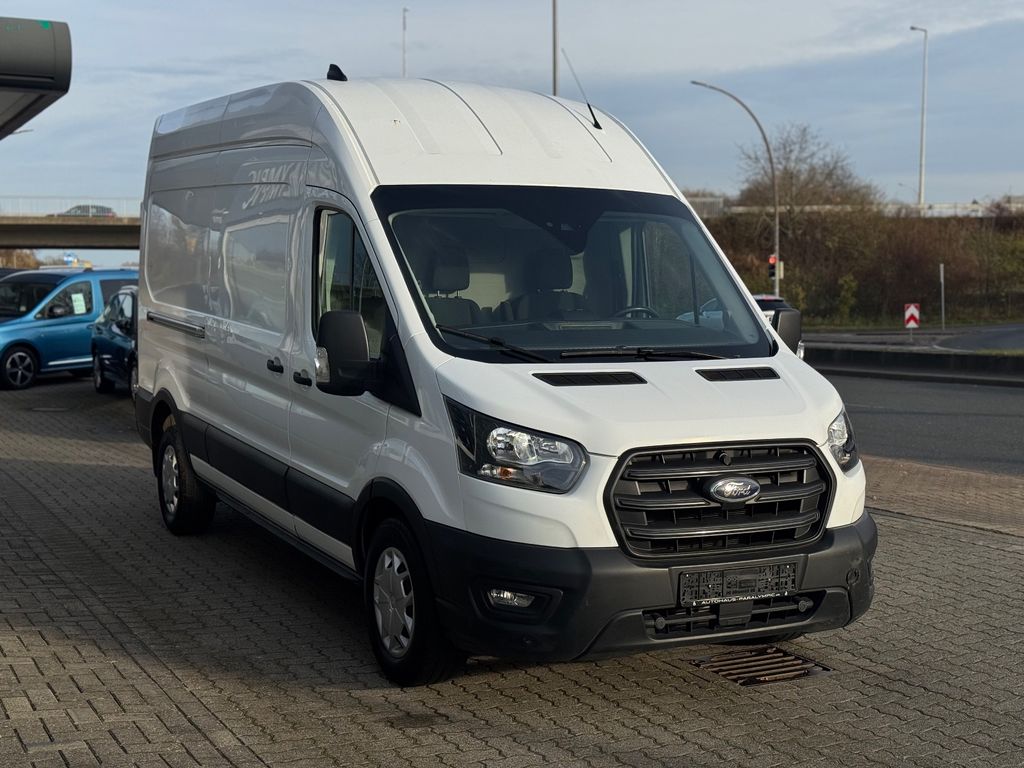 Ford Transit 2023