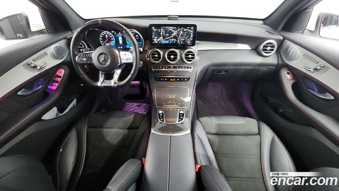 Mercedes-Benz GLC-Class 2021