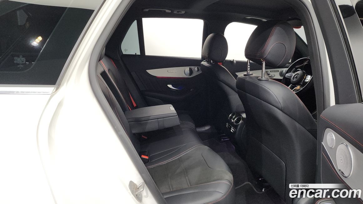 Mercedes-Benz GLC-Class 2021