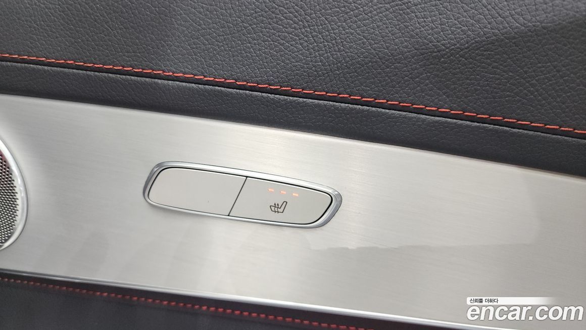 Mercedes-Benz GLC-Class 2021