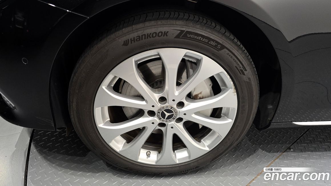 Mercedes-Benz E-Class 2019