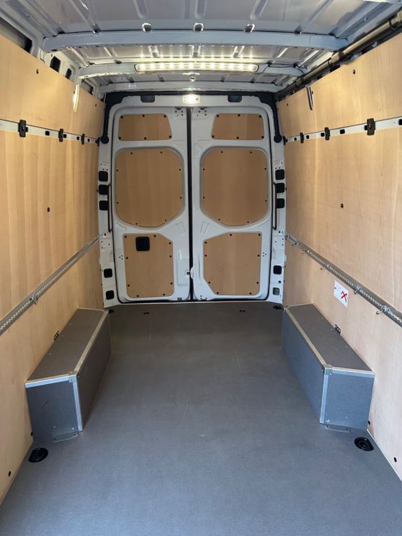 Mercedes-Benz Sprinter 2024