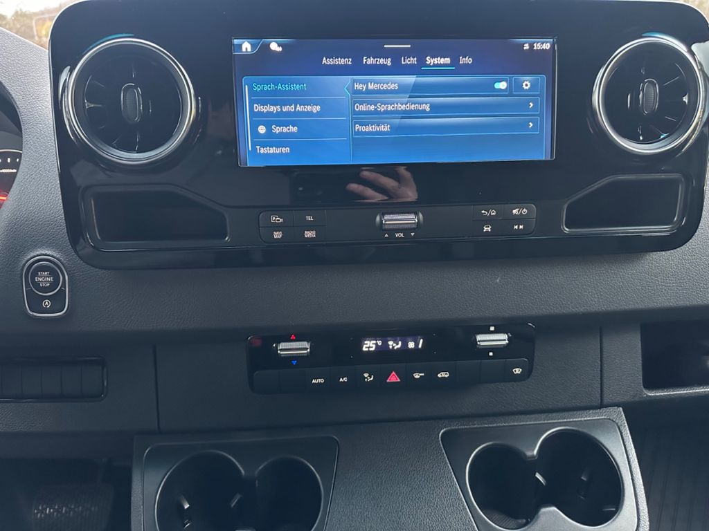 Mercedes-Benz Sprinter 2024