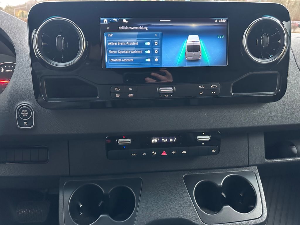 Mercedes-Benz Sprinter 2024