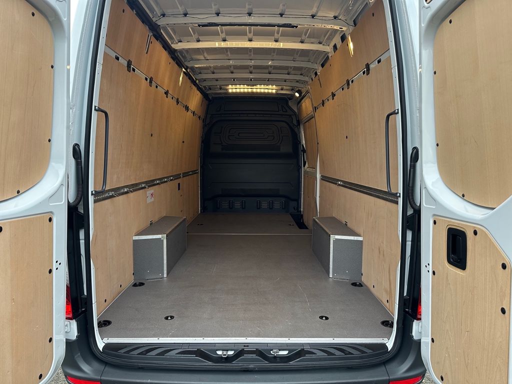 Mercedes-Benz Sprinter 2024