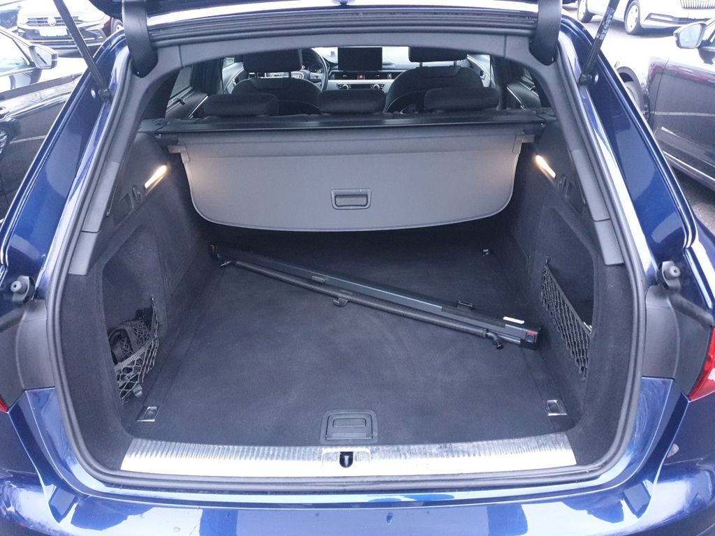 Audi A4 2021