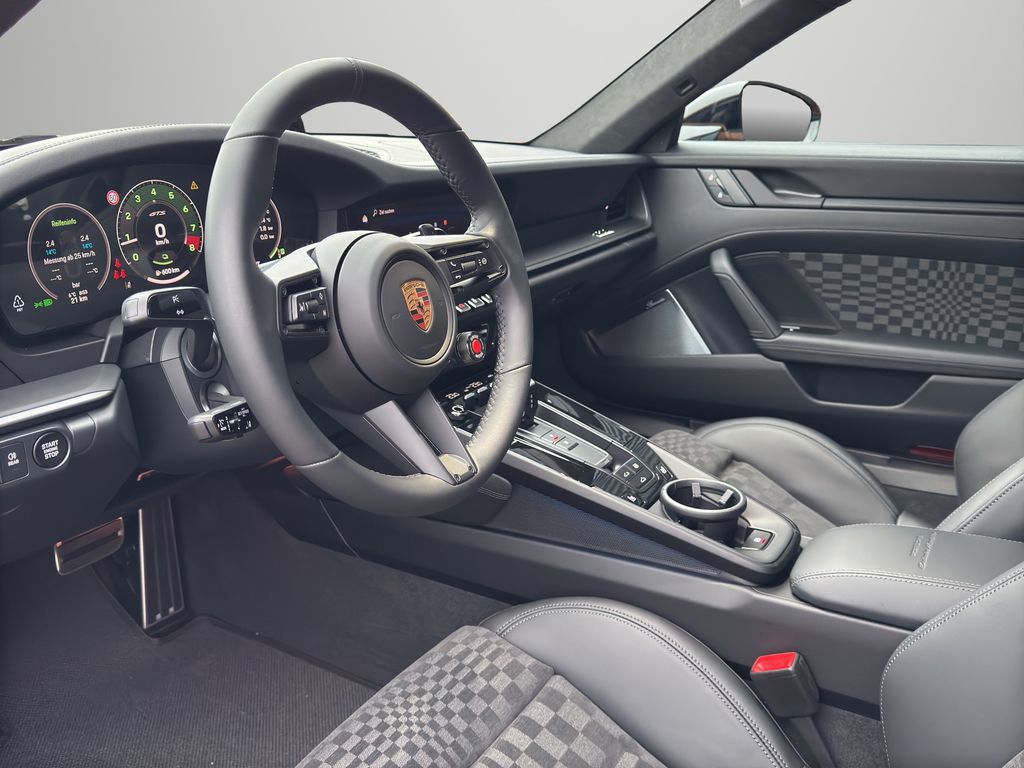Porsche 992