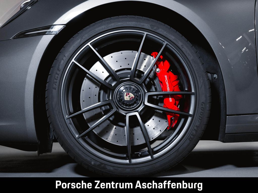 Porsche 992 2024