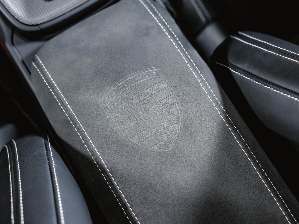 Porsche 992 2024