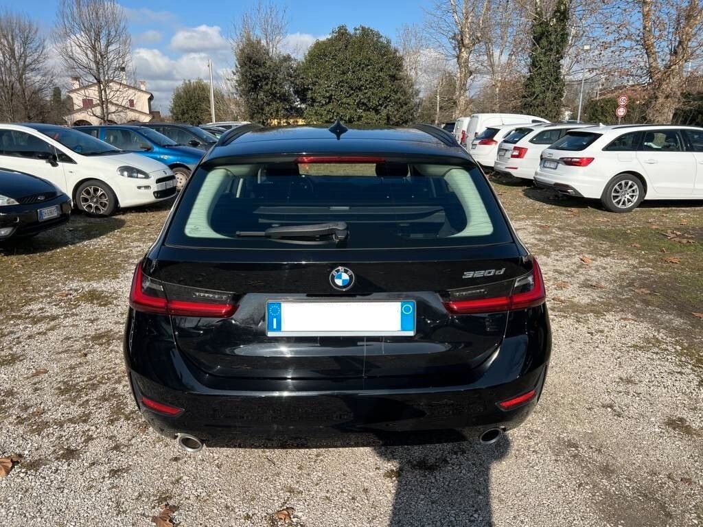 BMW 320 2025