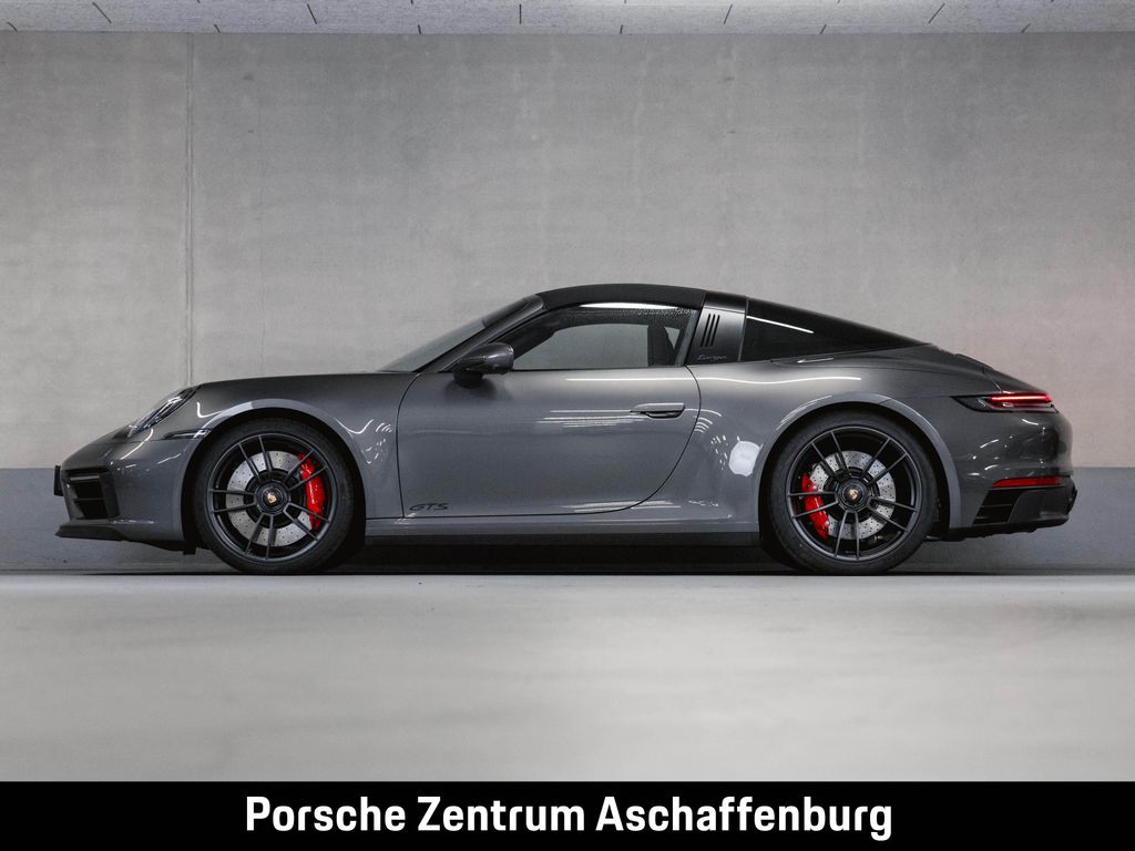 Porsche 992 2024