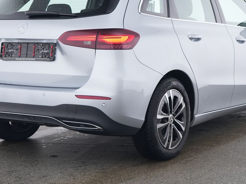 Mercedes-Benz B 180 2024