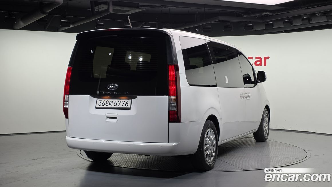 Hyundai Staria 2022