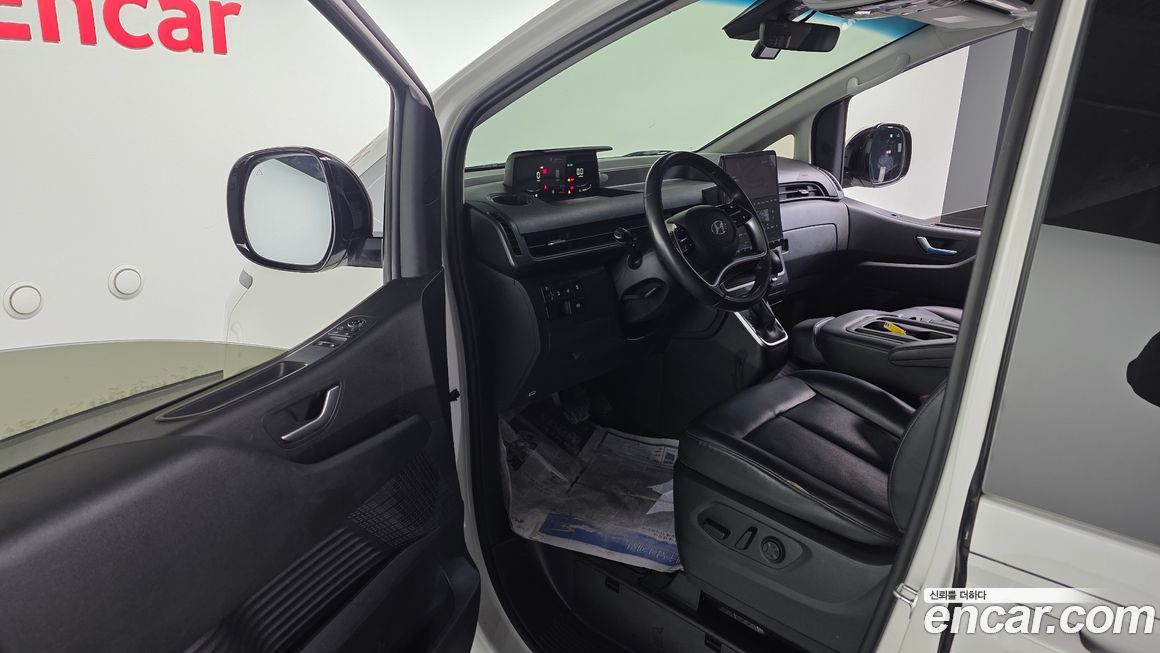 Hyundai Staria 2022