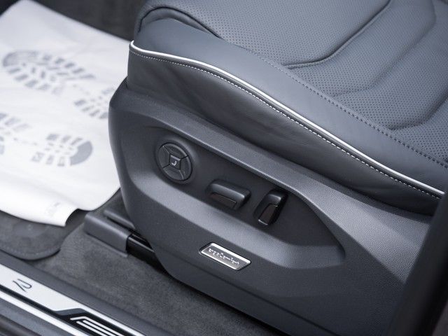 Volkswagen Touareg 2025