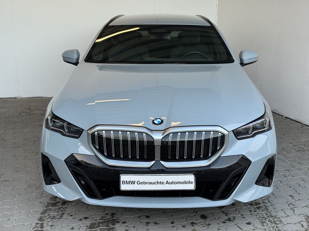 BMW 540 2025