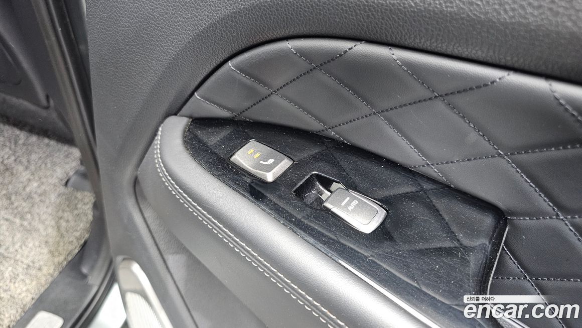 KG_Mobility_Ssangyong Rexton 2018