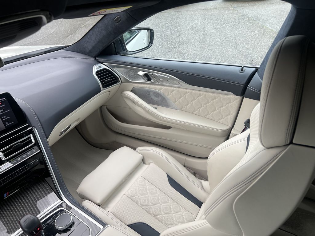 BMW M8 2022