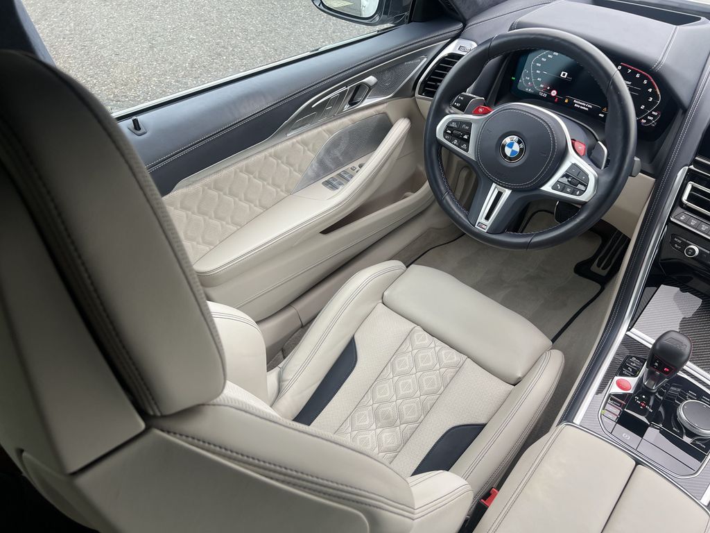 BMW M8 2022