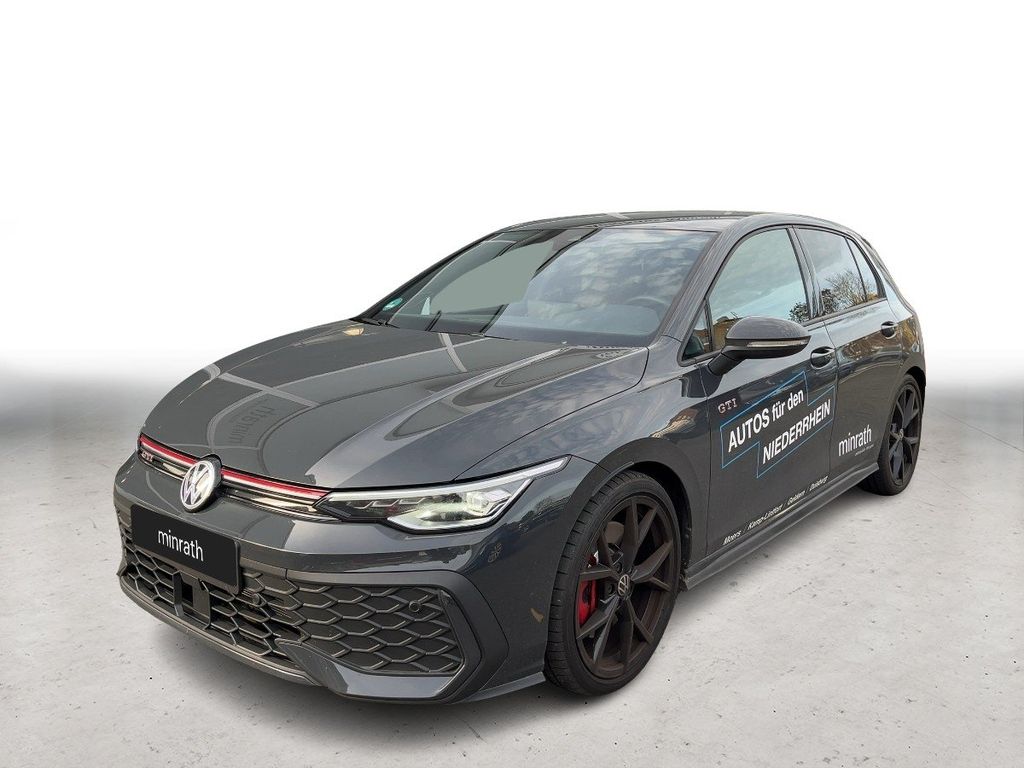 Volkswagen Golf 2025