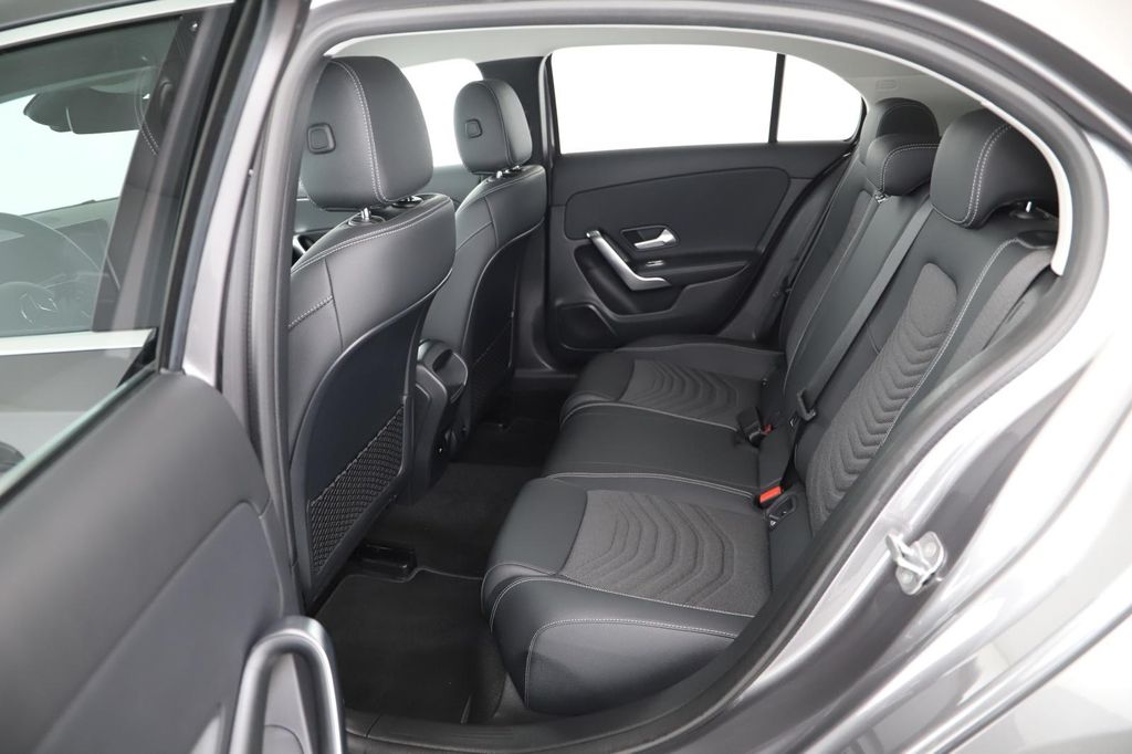 Mercedes-Benz A 200 2024