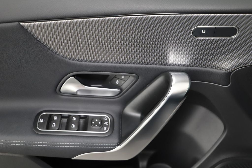 Mercedes-Benz A 200 2024