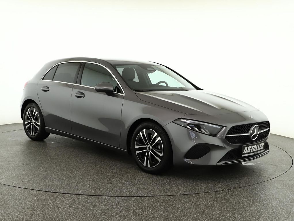 Mercedes-Benz A 200 2024