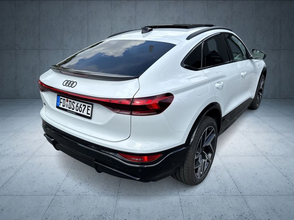 Audi Q6 e-tron 2025