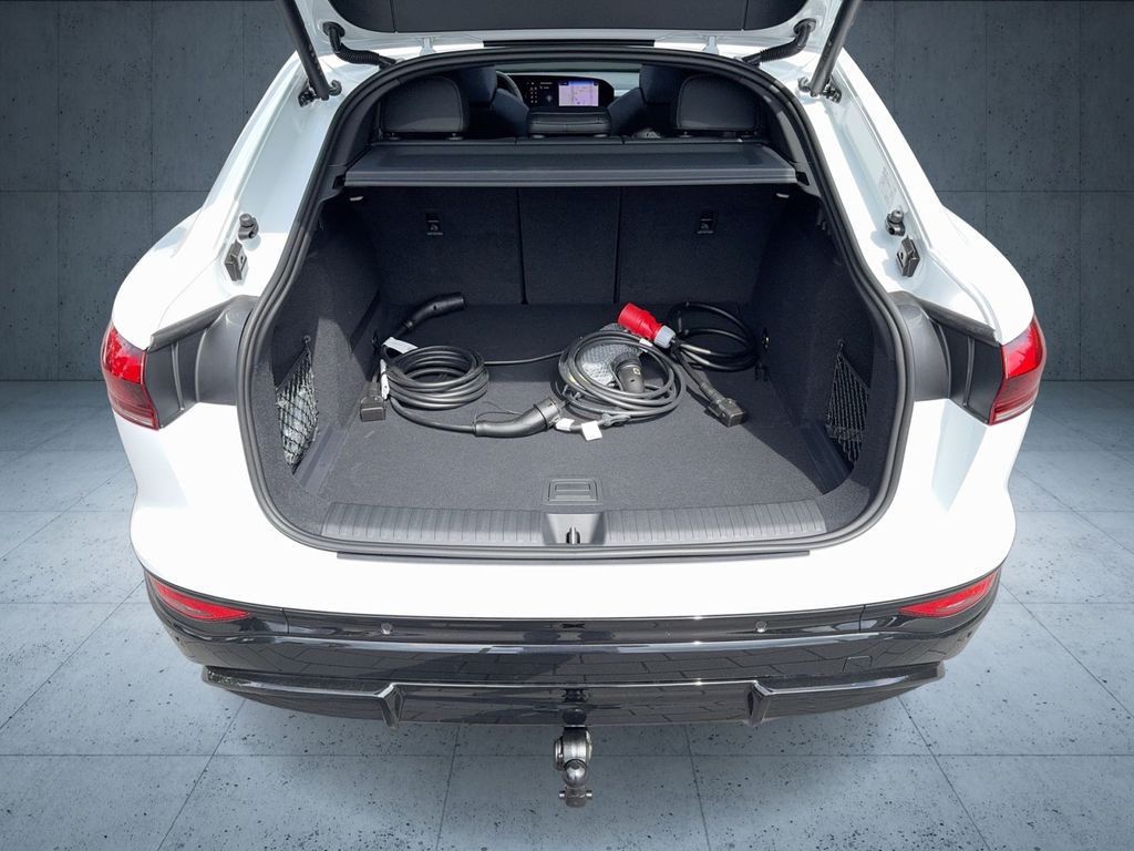 Audi Q6 e-tron 2025