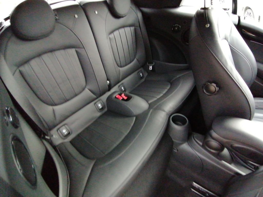 MINI Cooper Cabrio 2023