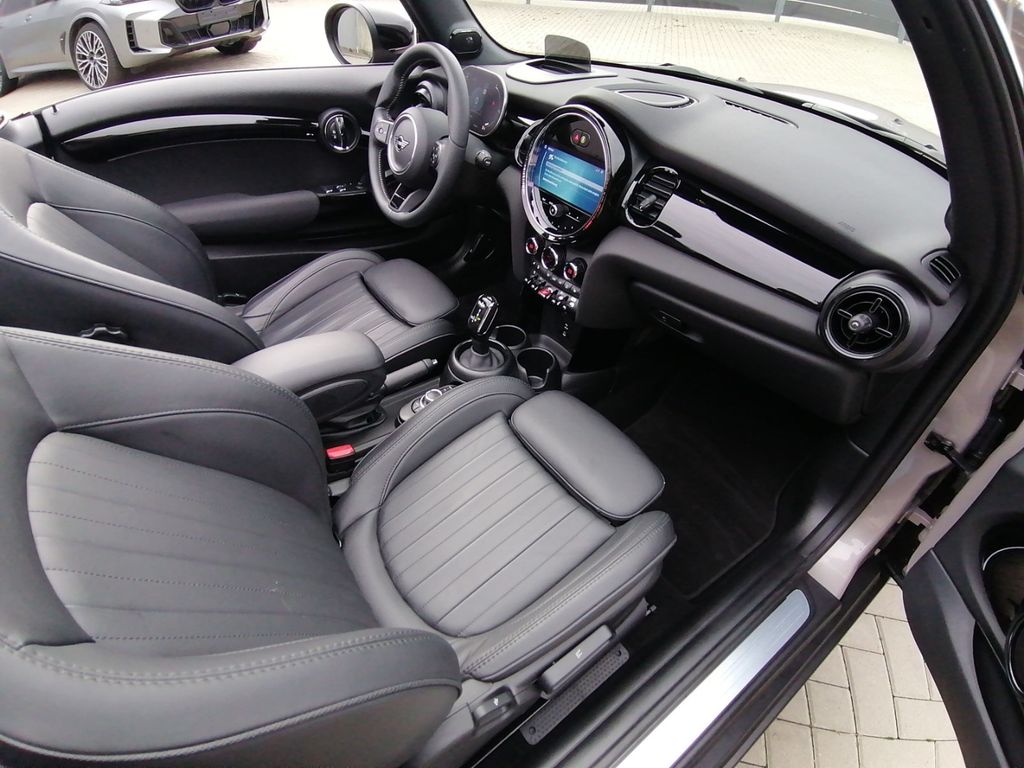 MINI Cooper Cabrio 2023