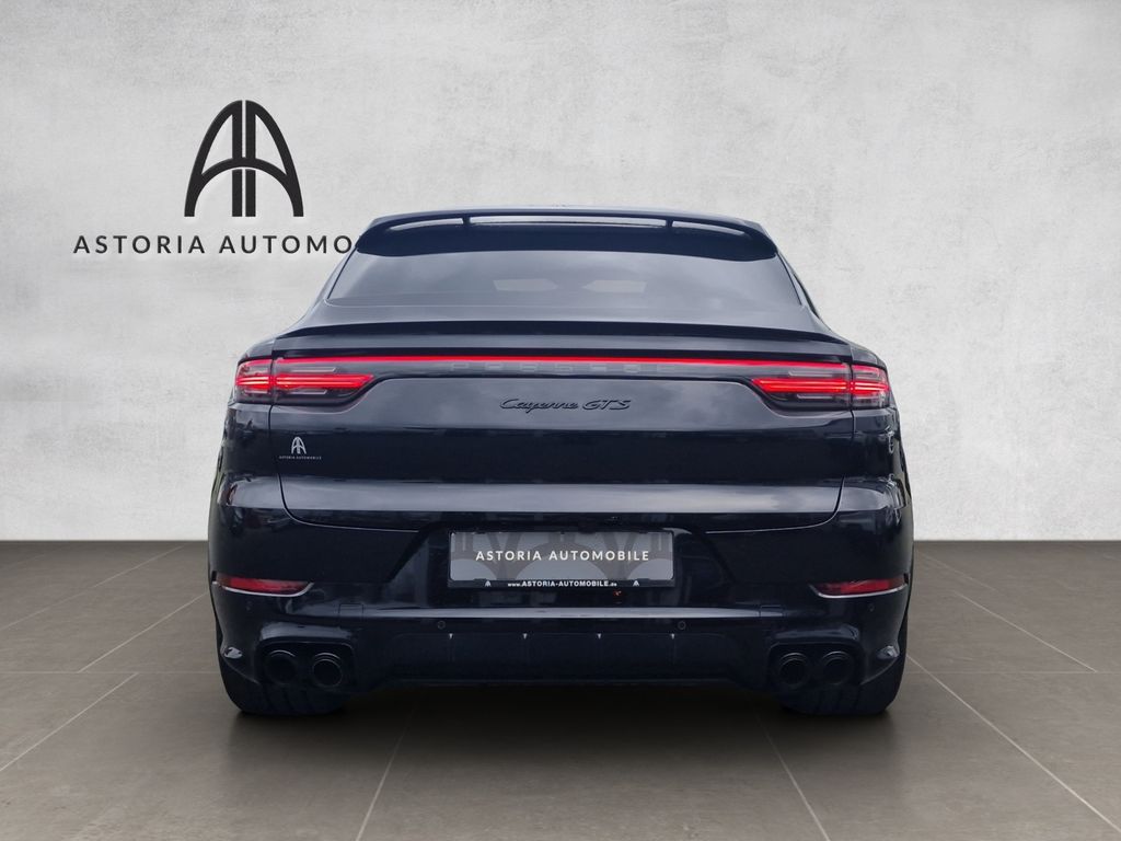 Porsche Cayenne 2021