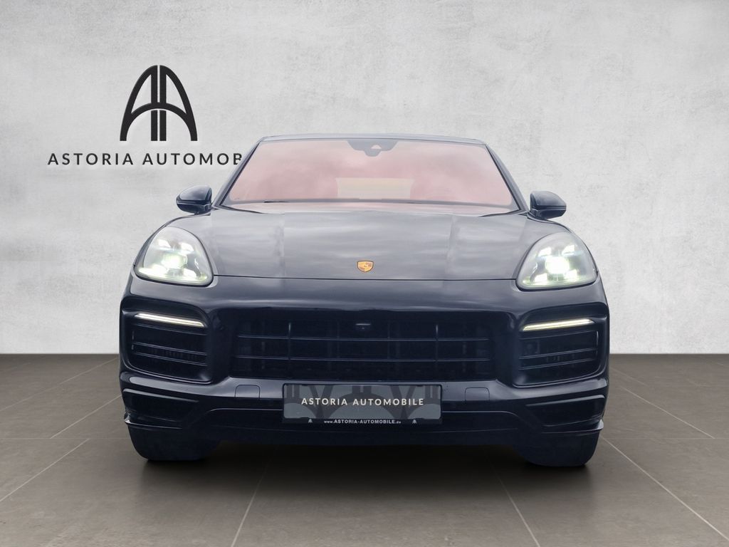 Porsche Cayenne 2021