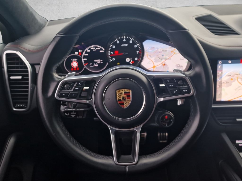 Porsche Cayenne 2021