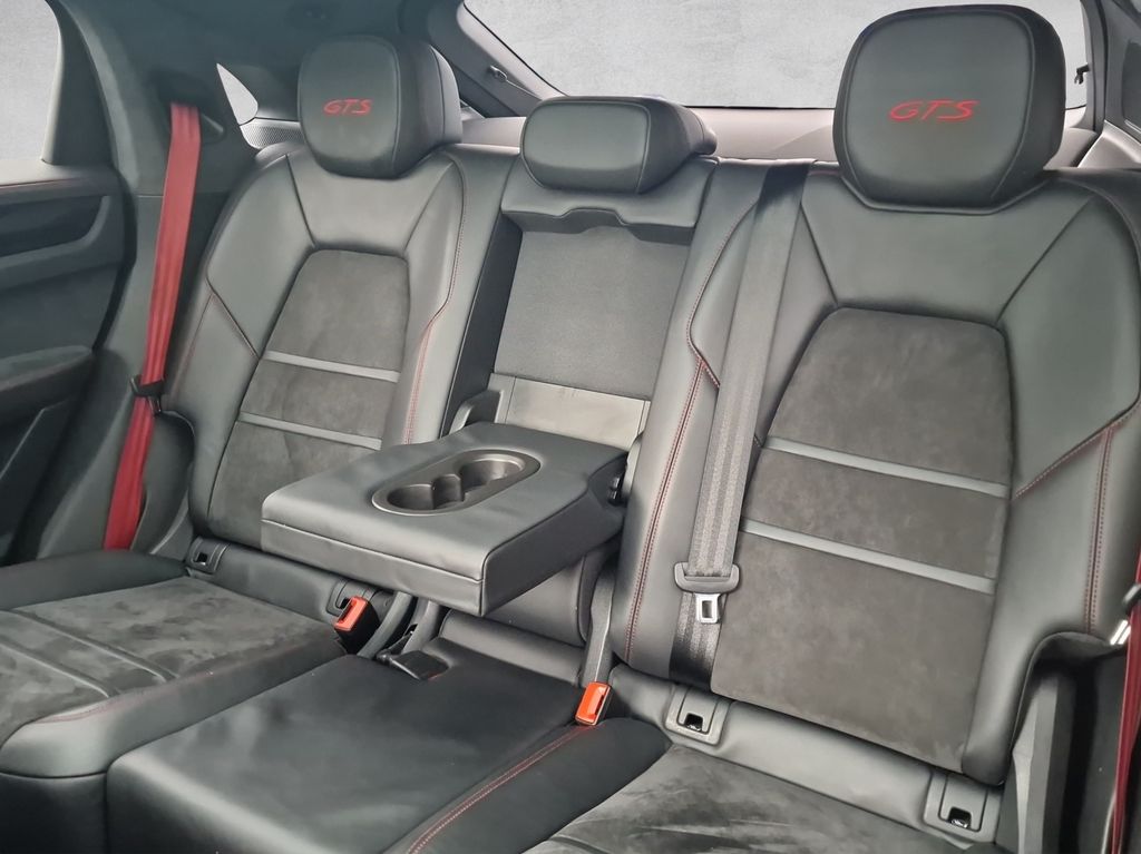 Porsche Cayenne 2021