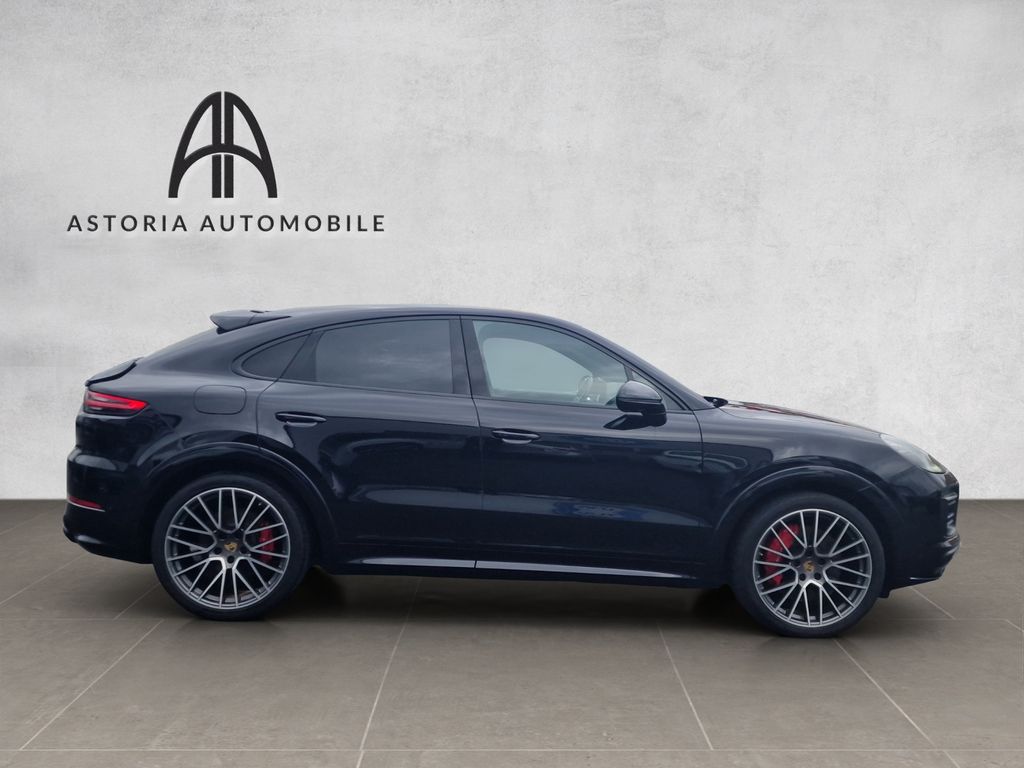 Porsche Cayenne 2021