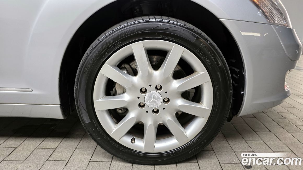 Mercedes-Benz S-Class 2008