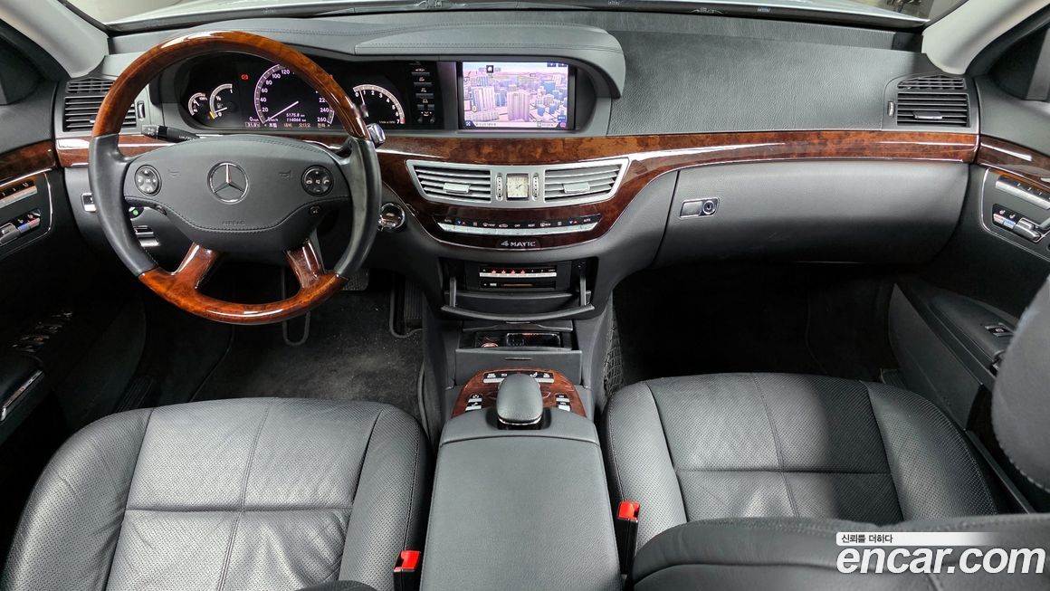 Mercedes-Benz S-Class 2008