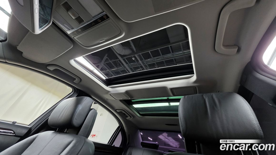 Mercedes-Benz S-Class 2008