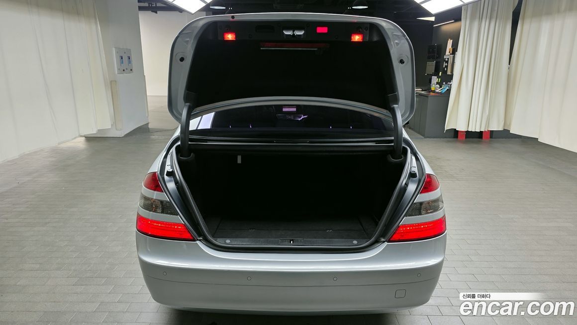 Mercedes-Benz S-Class 2008