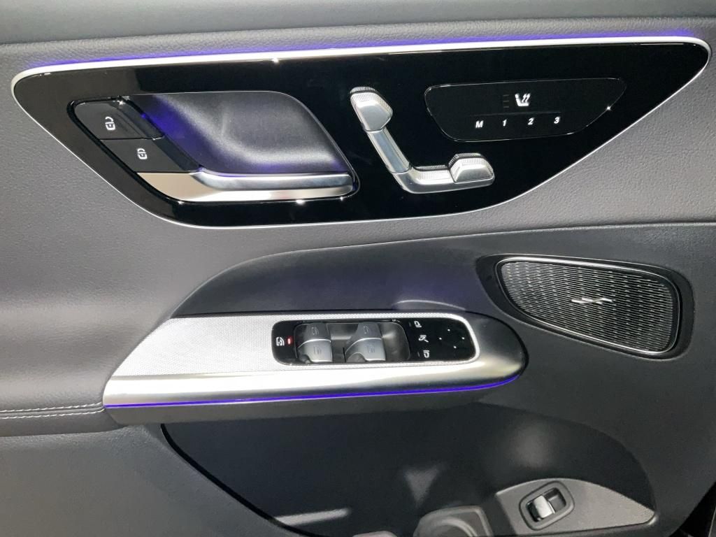 Mercedes-Benz GLC 300 2025