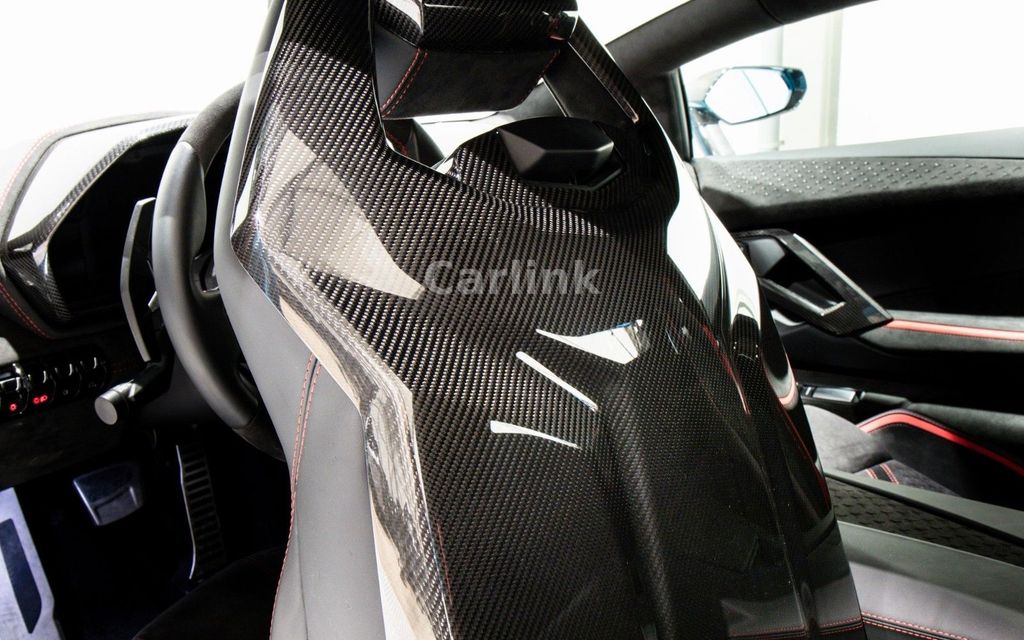 Lamborghini Aventador 2024