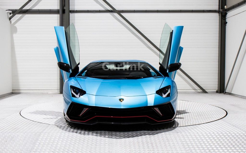 Lamborghini Aventador 2024