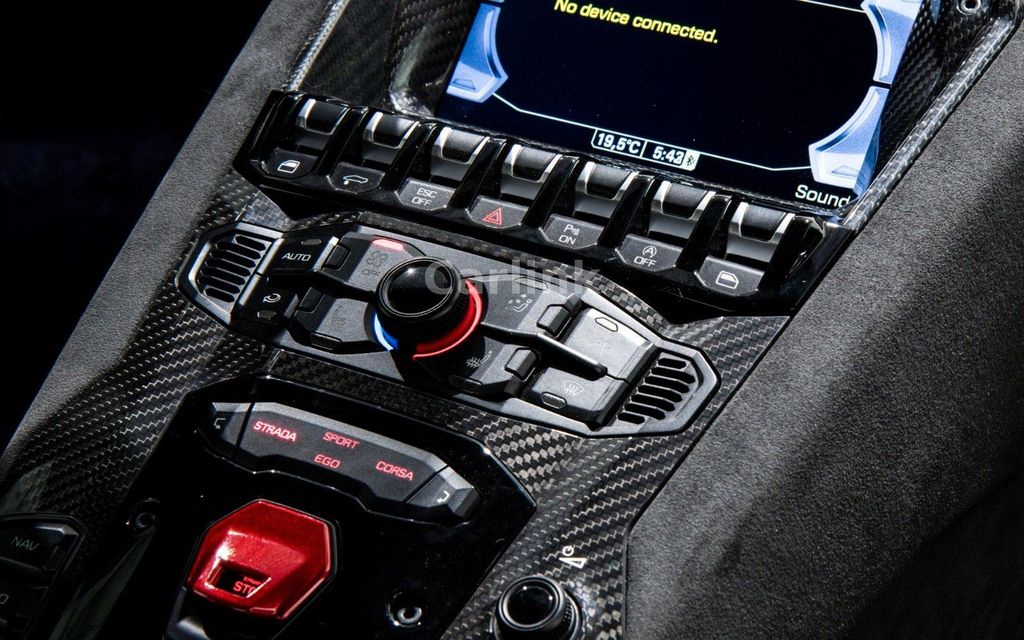 Lamborghini Aventador 2024